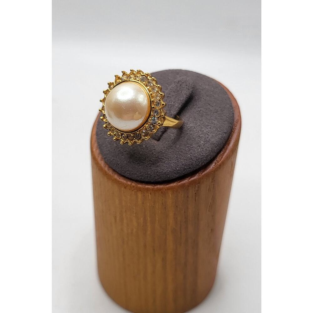 Vintage Faux Pearl Halo Ring Gold Tone Rhinestone Statement Size 5
